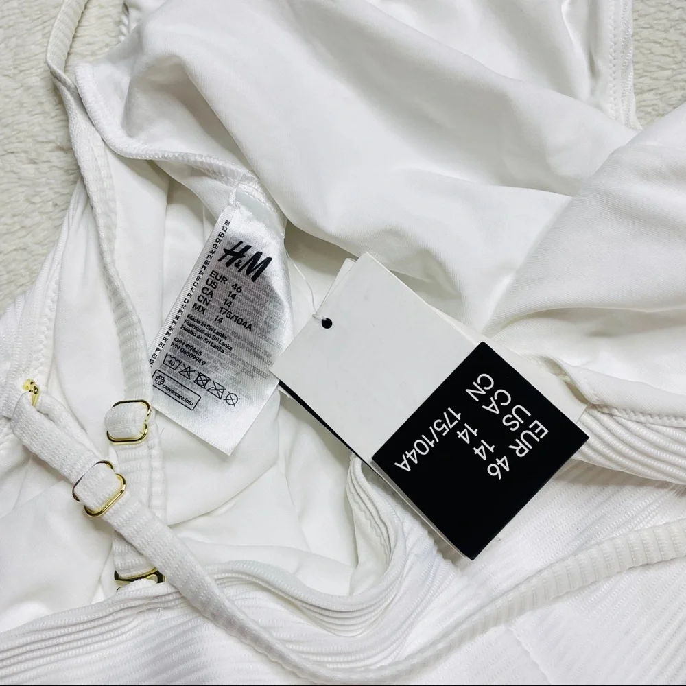 H&M White Swimsuit - Picture 3 of 3